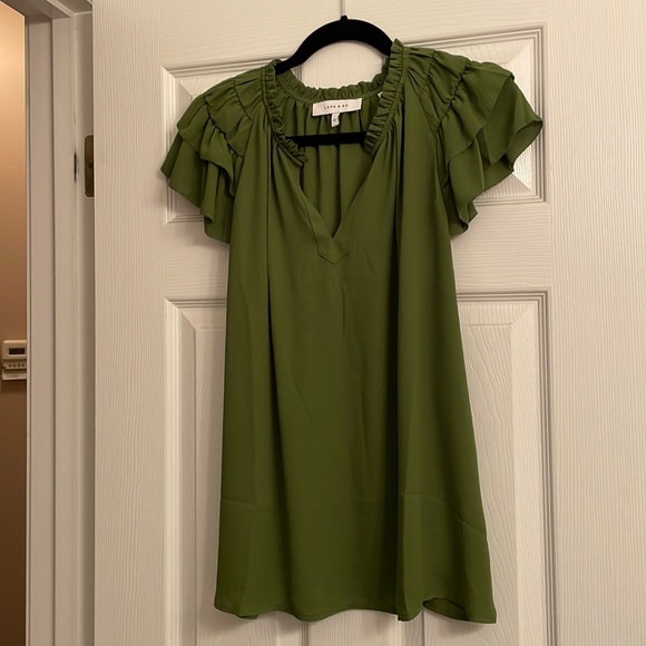 Lark & Ro Tops - Lark & Ro Blouse. NWOT.